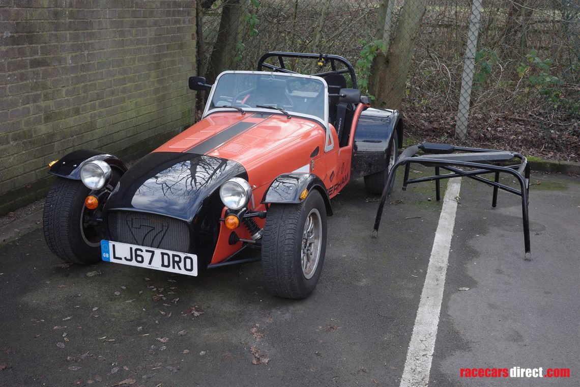 caterham-academy-2018-sigma-16