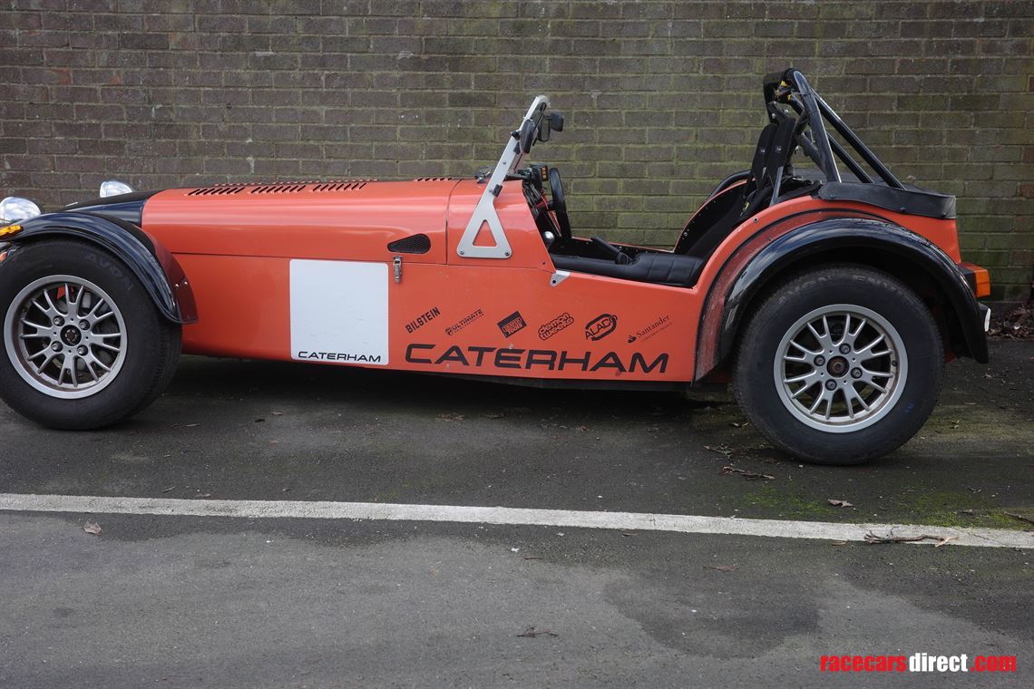 caterham-academy-2018-sigma-16