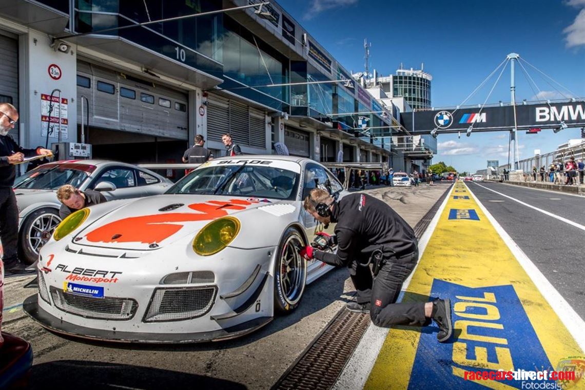 Albert Motorsport Porsche 997 GT3 R ex. Frikadelli Sabine Schmitz Patrick Huismann