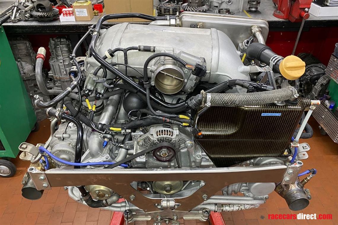 Albert Motorsport Porsche 997 GT3 R ex. Frikadelli Sabine Schmitz Patrick Huismann