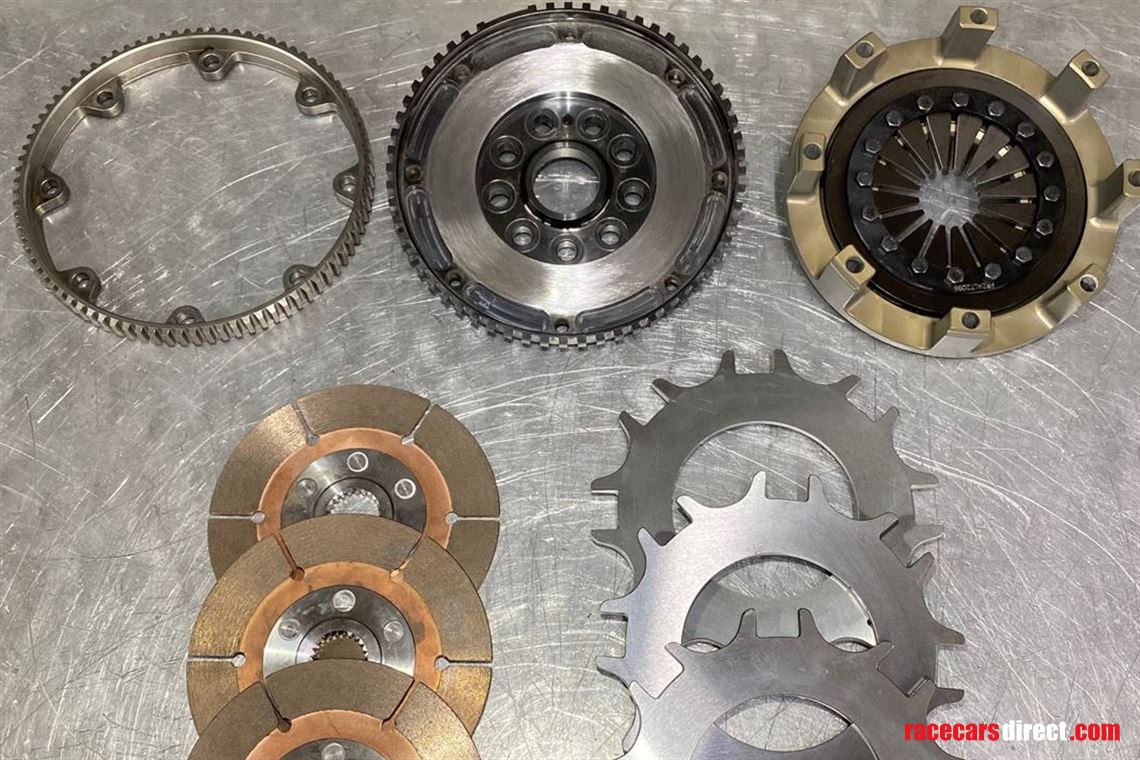 Albert Motorsport Porsche 997 GT3 R ex. Frikadelli Sabine Schmitz Patrick Huismann