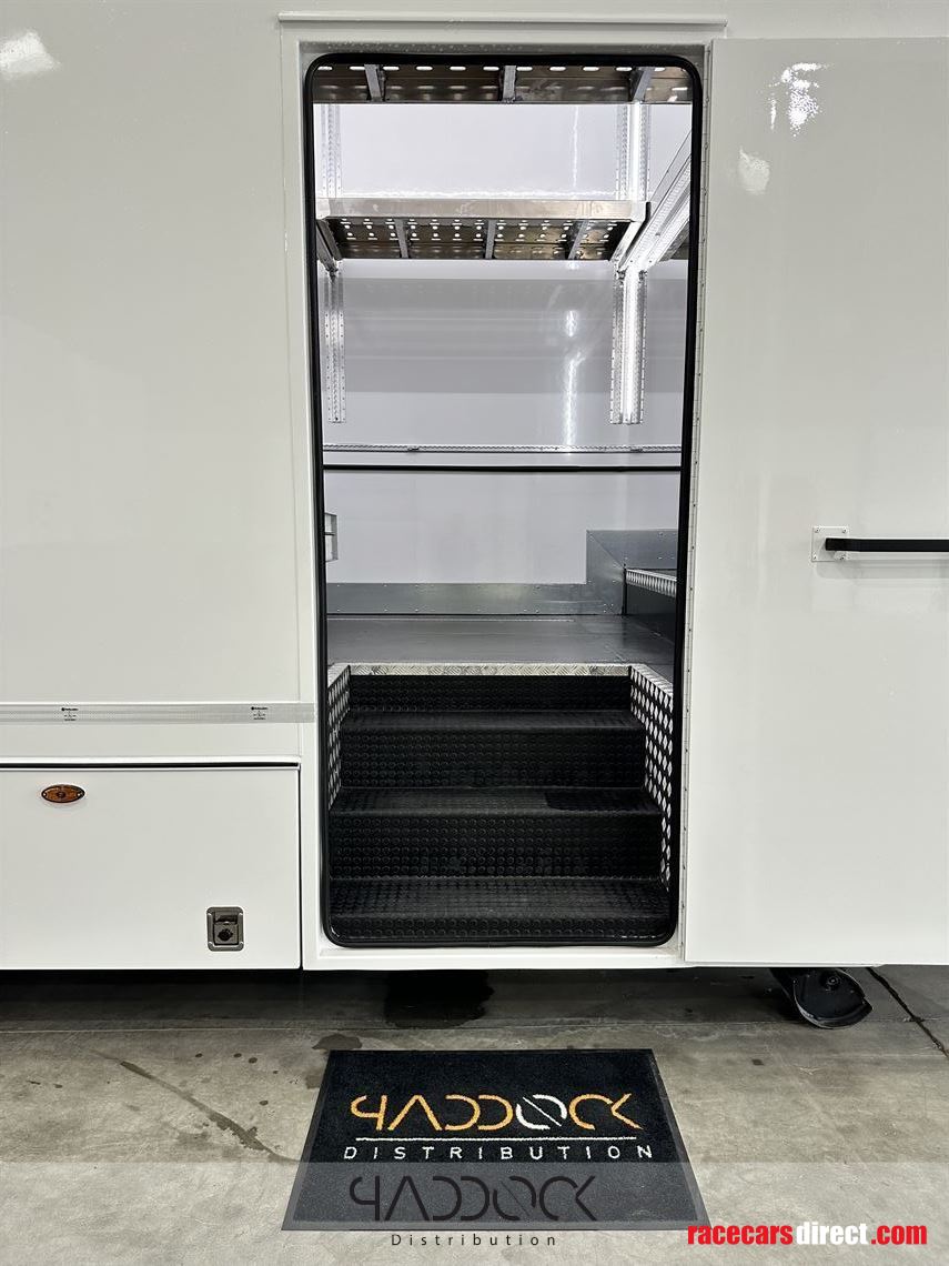 miele-m2-racing-trailer-pk29-for-6-cars-in-st