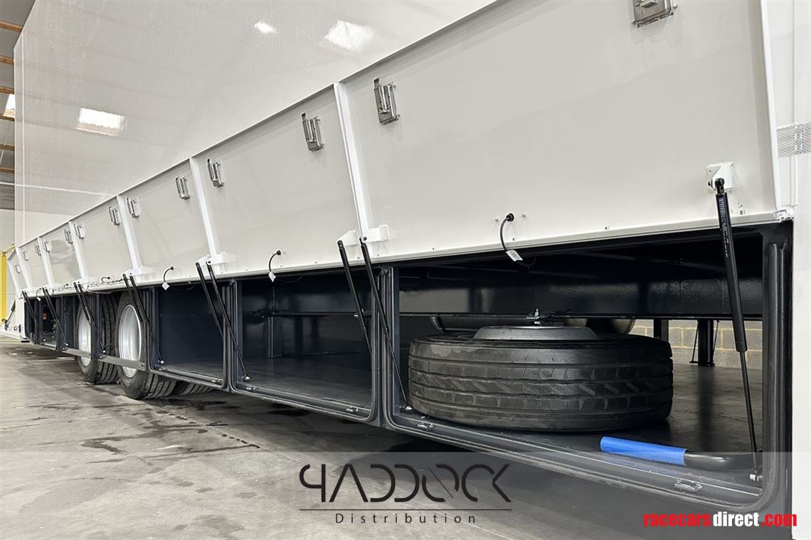 miele-m2-racing-trailer-pk29-for-6-cars-in-st