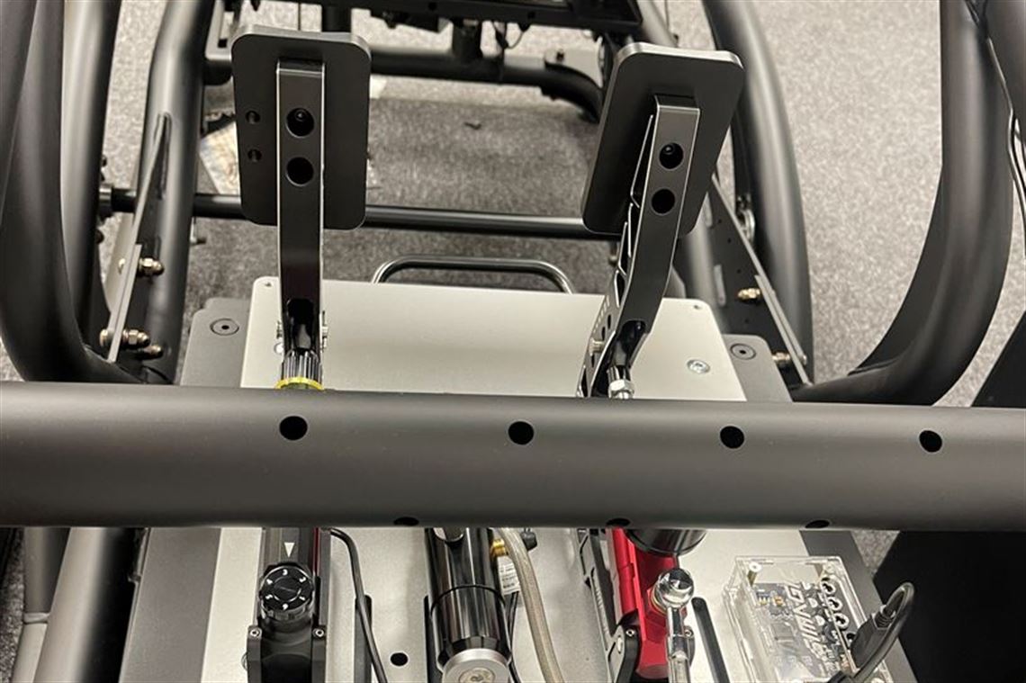 race-simulator-cooler-master-dyn-x-rig-cooler