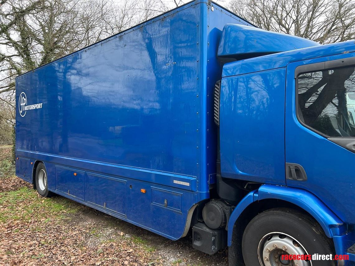 renault-13-tonne-transport-lorry-with-tail-li