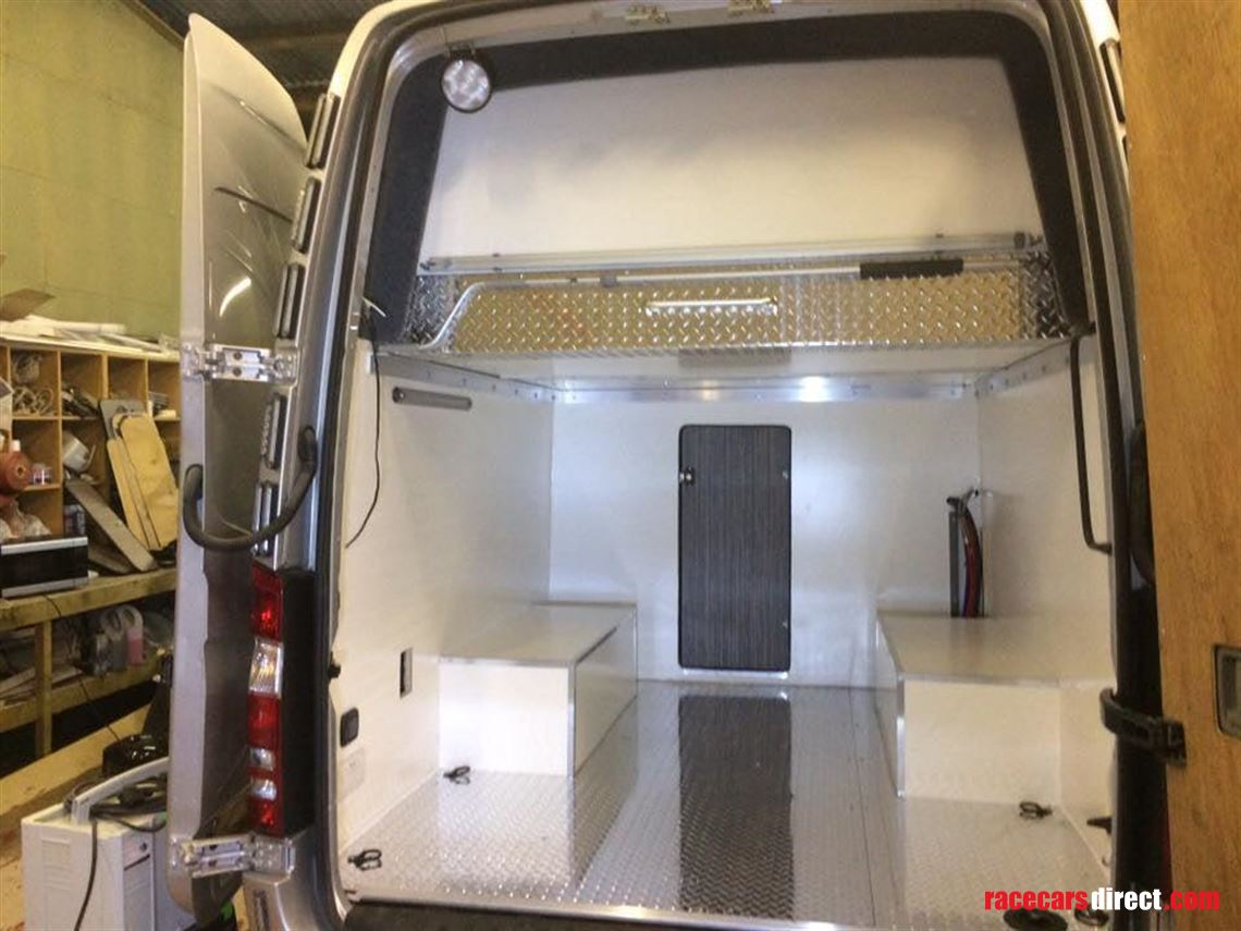 mercedes-sprinter-v6-race-van