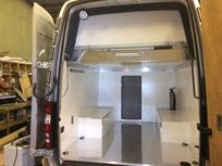 mercedes-sprinter-v6-race-van