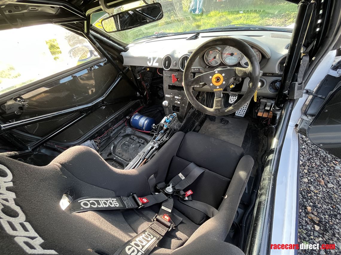 race-winning-pcgb-am-class-porsche-boxster-s