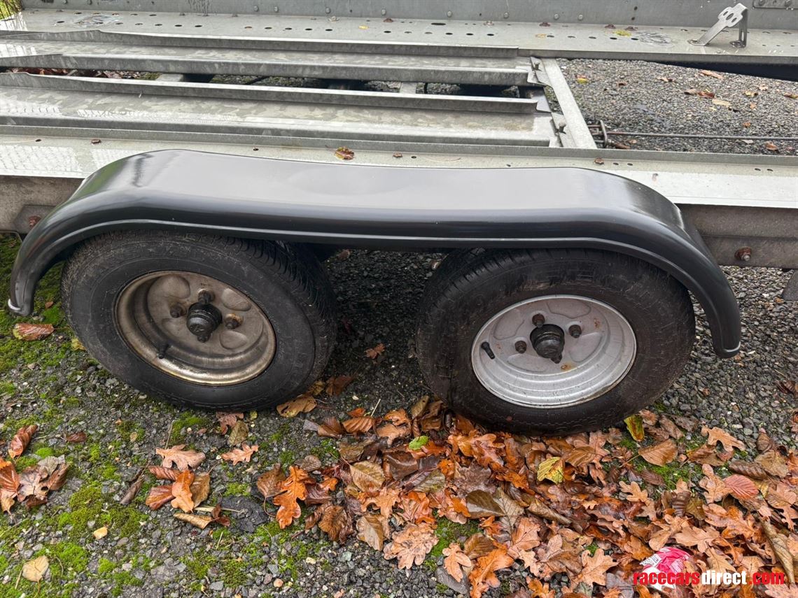 brian-james-clubman-twin-axle-car-trailer-sto