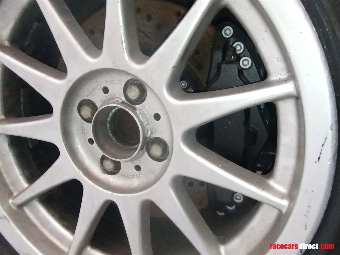 e30-coupe-with-alpina-b3-33-engine