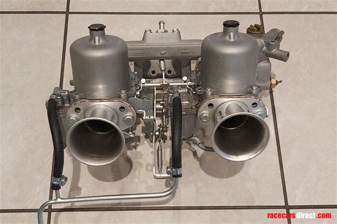 pair-of-hs8-sus-on-a-triumph-dolomite-sprint