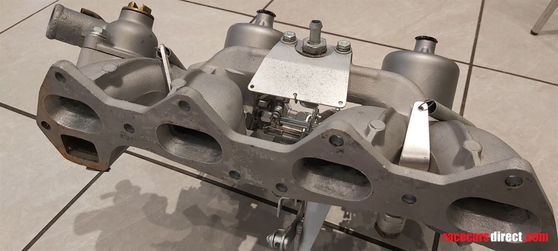 pair-of-hs8-sus-on-a-triumph-dolomite-sprint