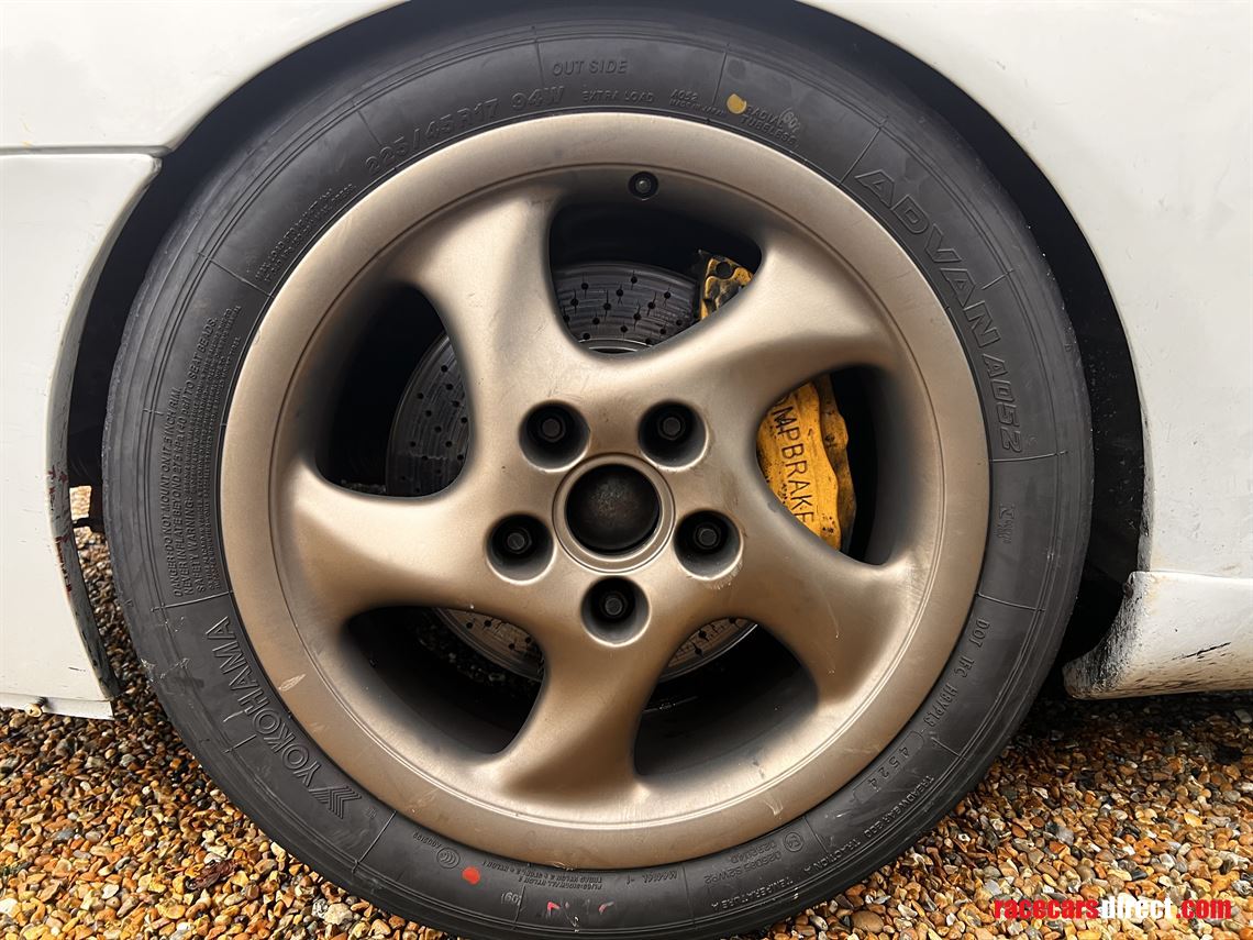 porsche-968-race-car