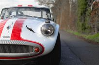 1961-daimler-sp250-dart-v8-roadster-with-hard