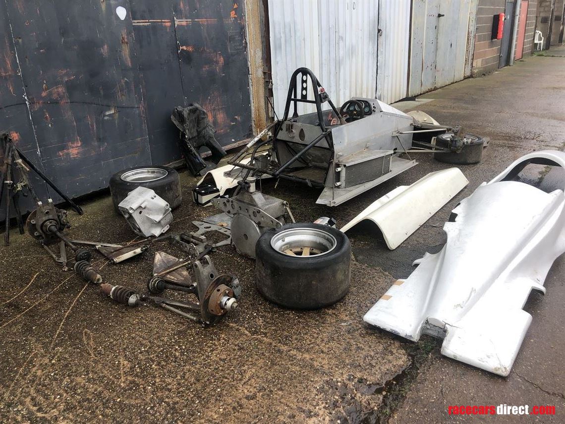 van-dieman-formula-miragef2000fforward--