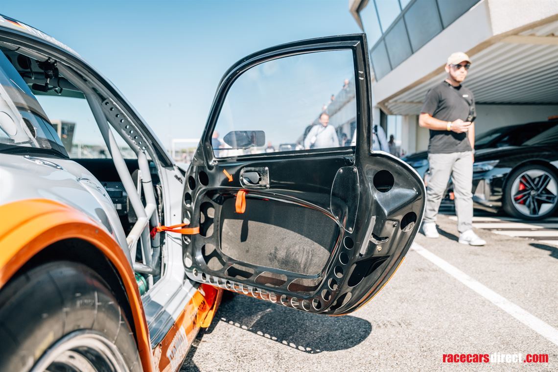 2005-porsche-996-turbo-gt1-a-level-engineerin