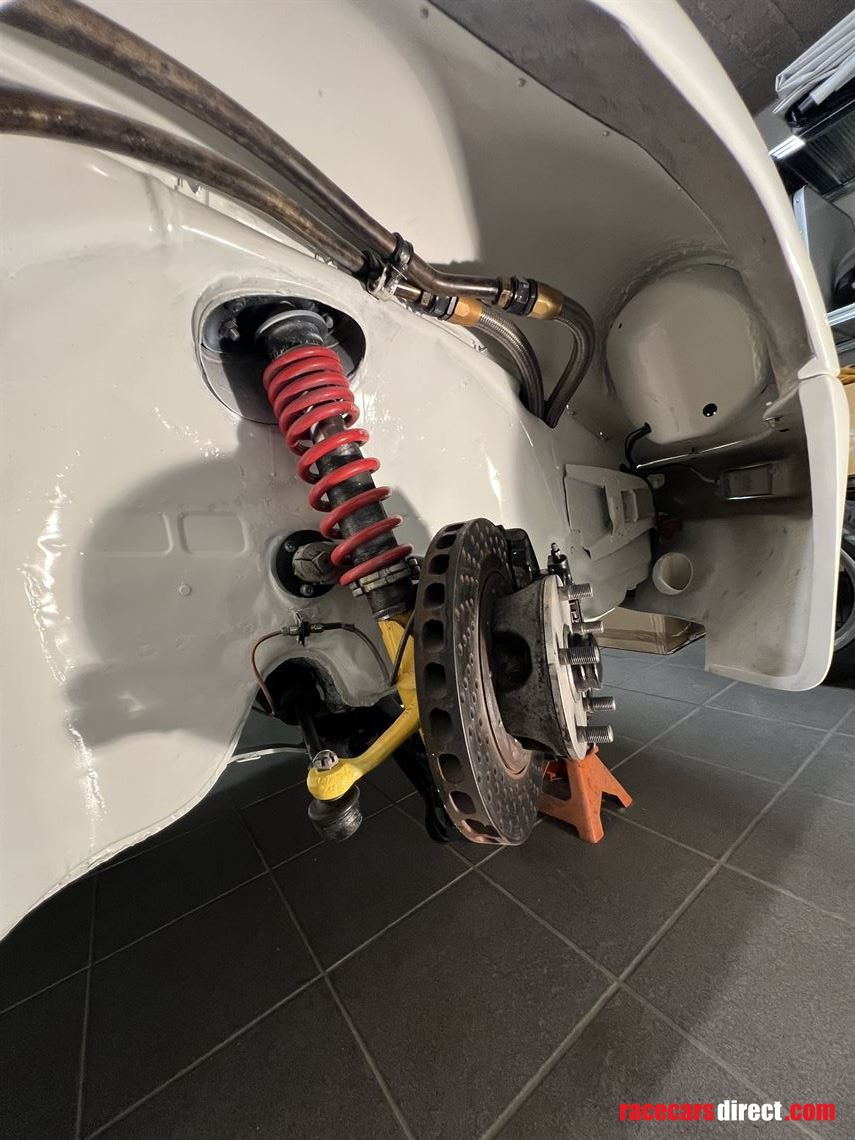 winner-porsche-911-irocrsr