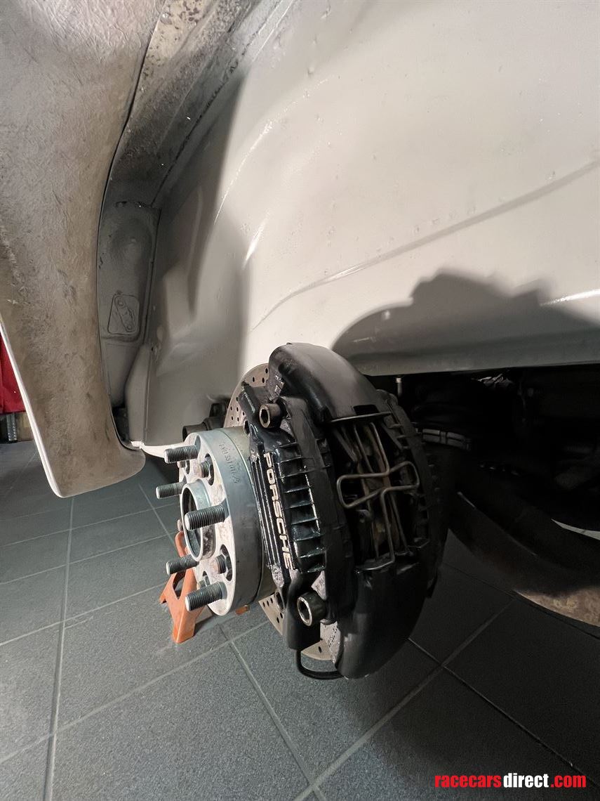 winner-porsche-911-irocrsr