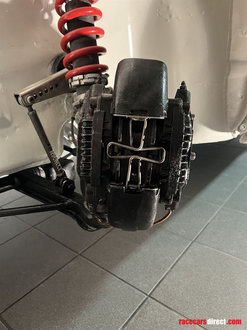 winner-porsche-911-irocrsr