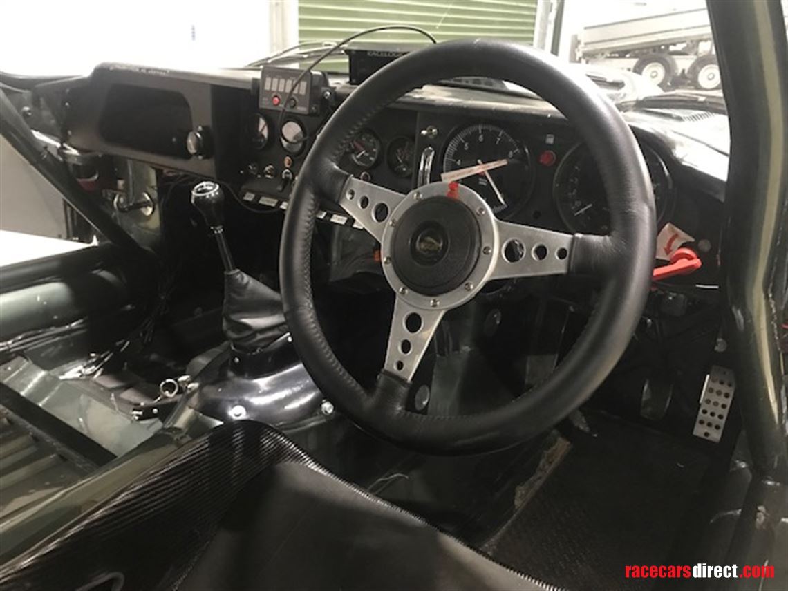 jaguar-e-type-pre-63-fhc