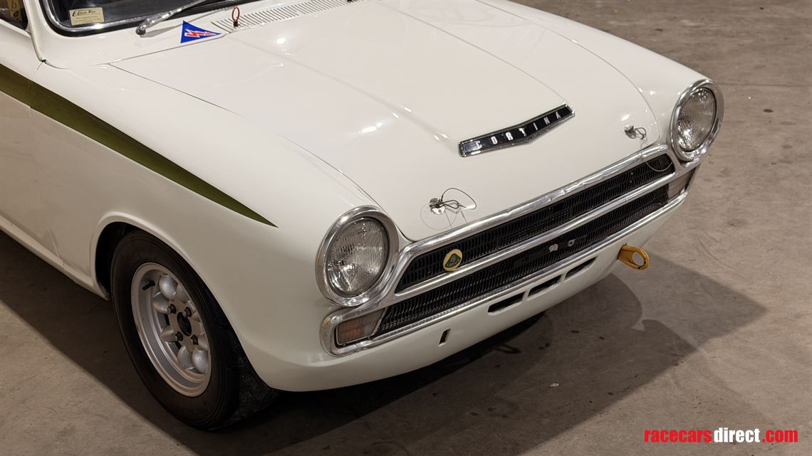 lotus-cortina-race-car