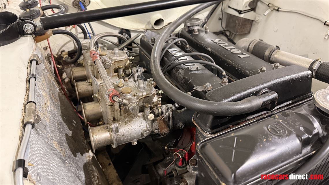 lotus-cortina-race-car