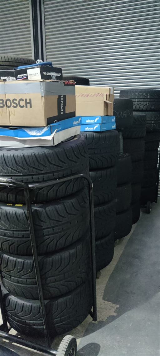 ginetta-gtp8-wheels-tyres-spares