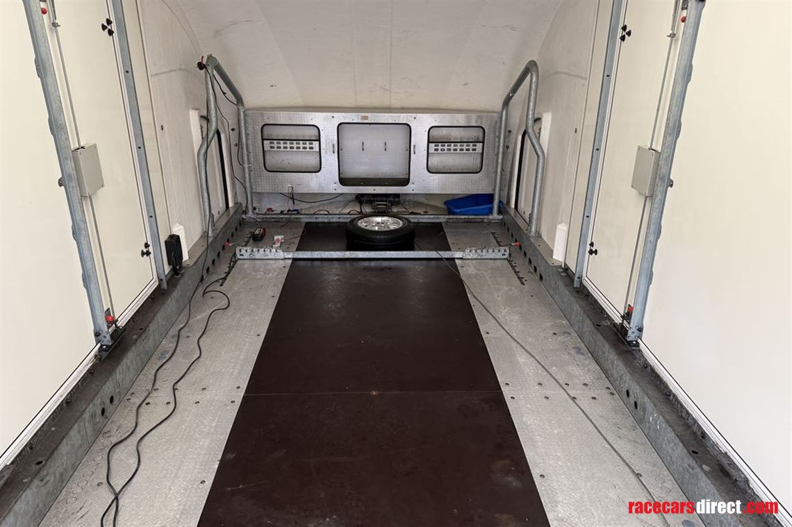 brian-james-rt5-race-shuttle