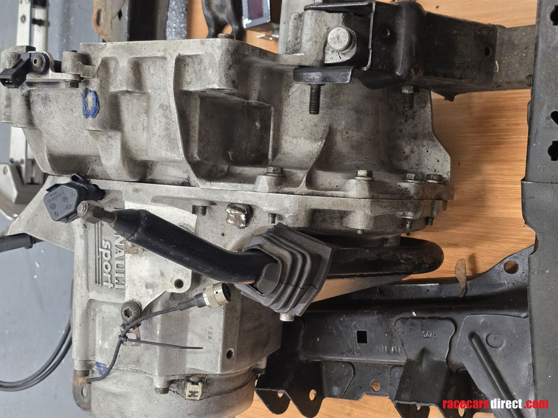 used-5-speed-sadev-gearbox-for-a-clio-cup-car