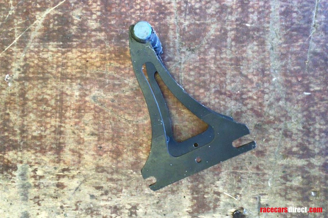 Rear quicklift / air jack attachment