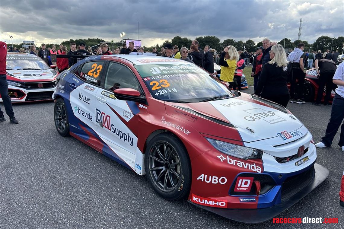 honda-civic-fk7-tcr-with-0-km-new-engine