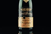 gilles-villeneuve-singed-bottle