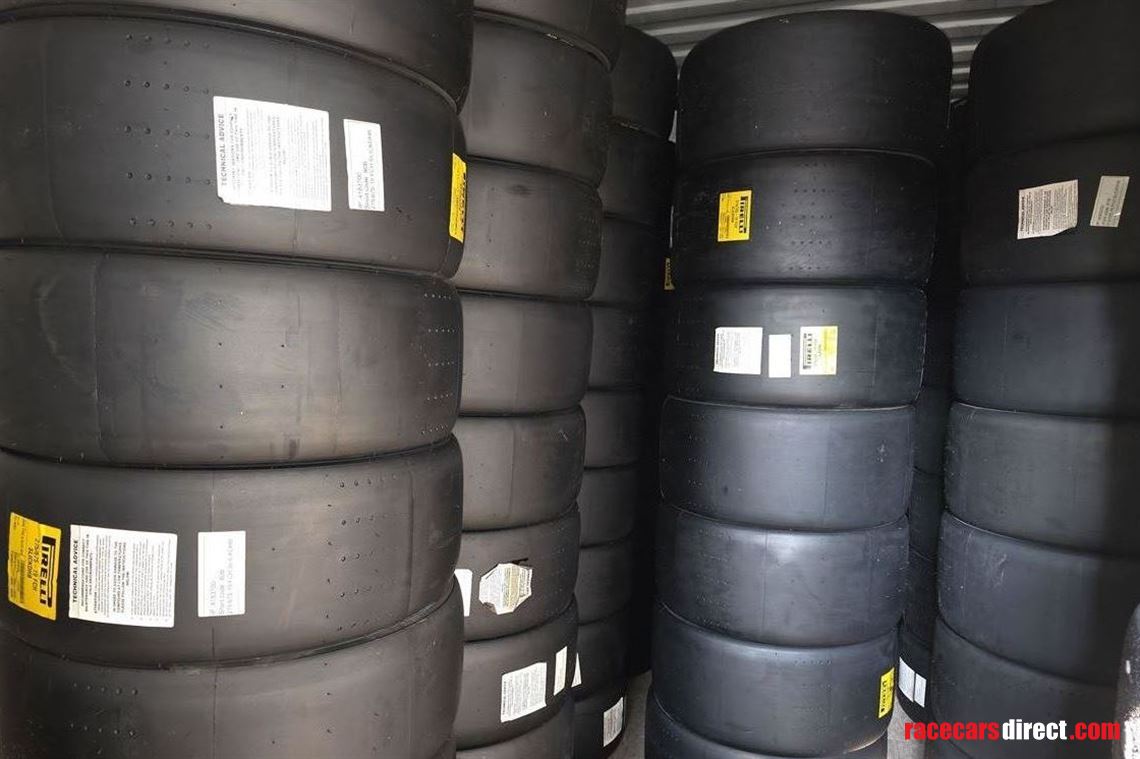 488-challenge-evo-new-pirelli-tire-dry-wet