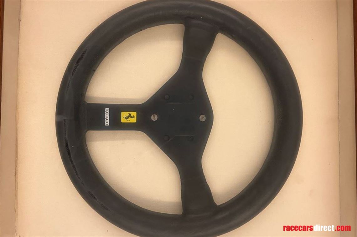 original-momo-steering-wheel-for-ferrari-f1-1