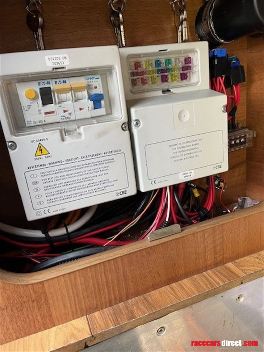 iveco-race-transporter-motorhome