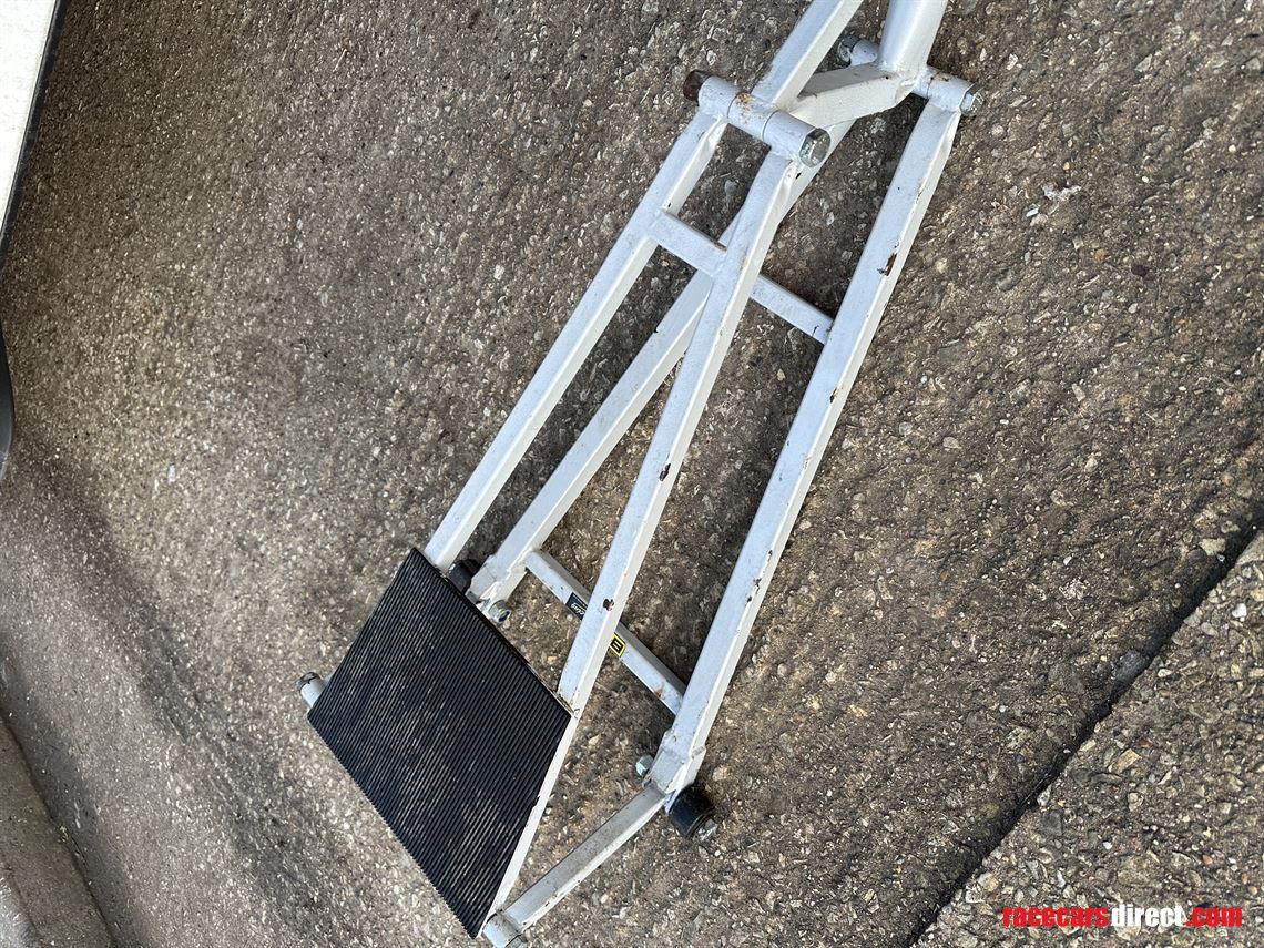 bg-racing-short-quick-lift-jack