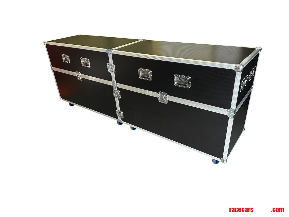4-x-24-smart-tv-pit-perch-with-flight-case