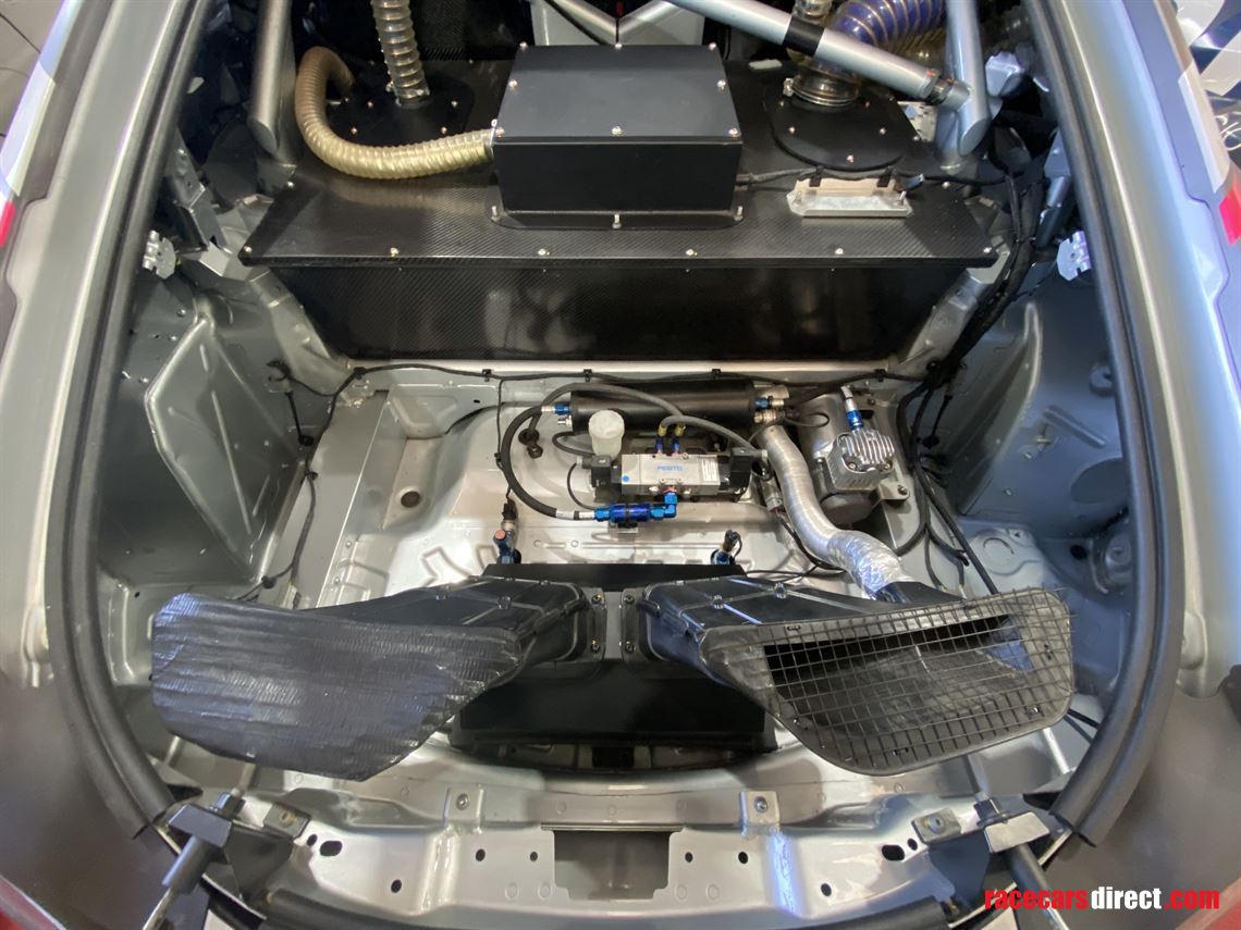 mercedes-amg-gt4-2018---evo-my2020-kit