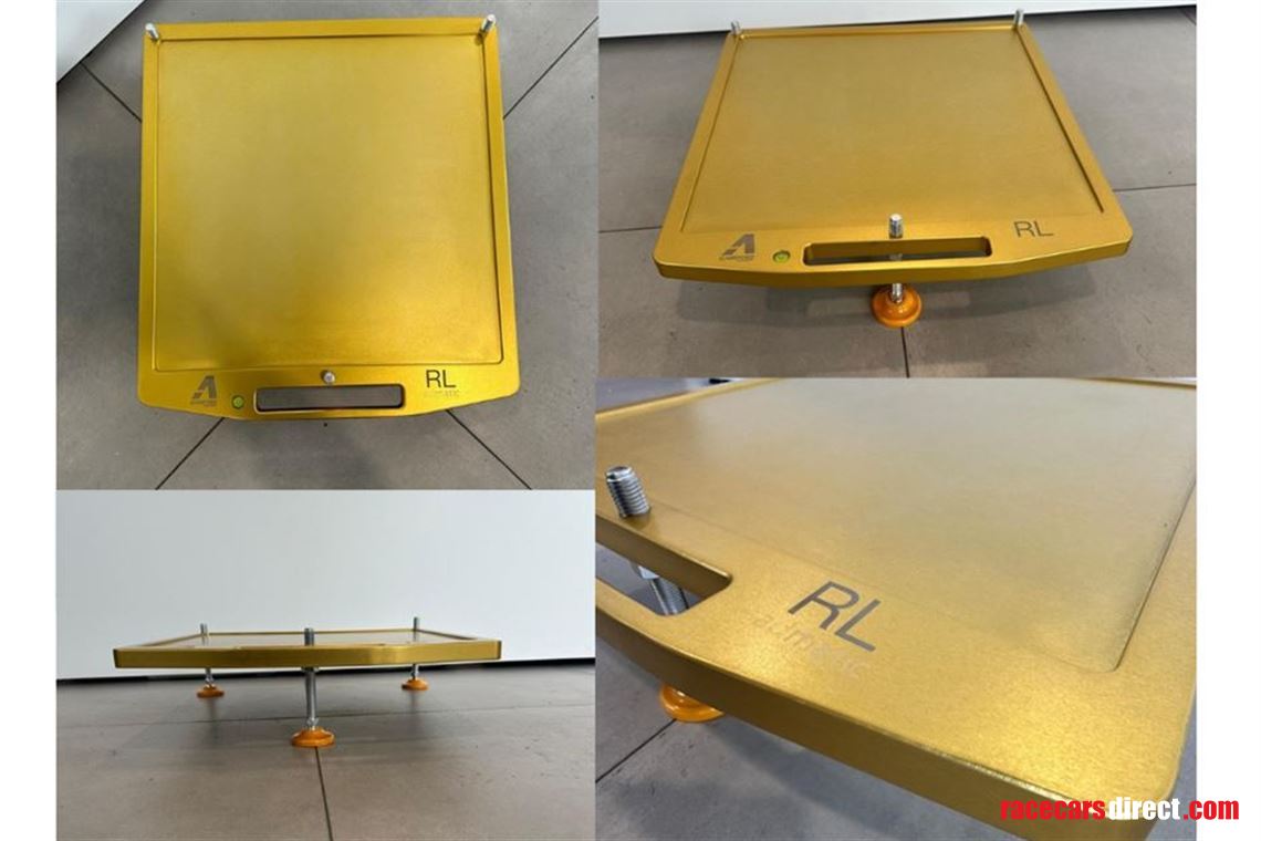 set-of-4-pad-levellers