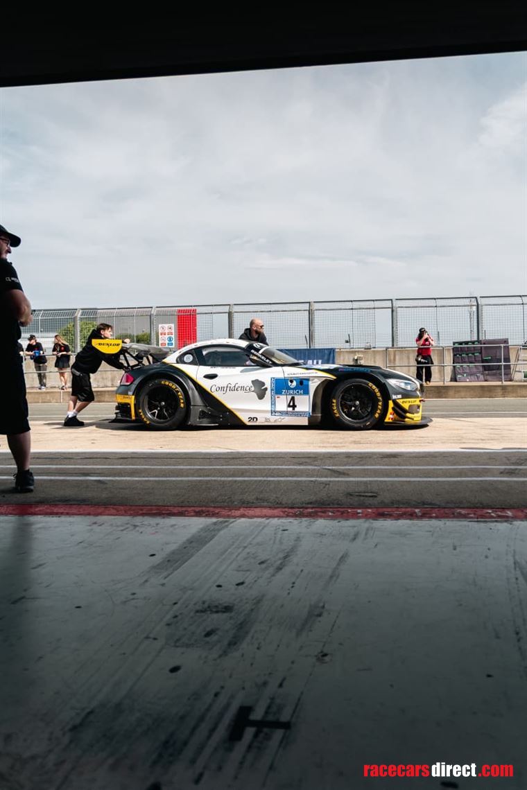 z4-bmw-gt3-2011-2012-ex-schubert