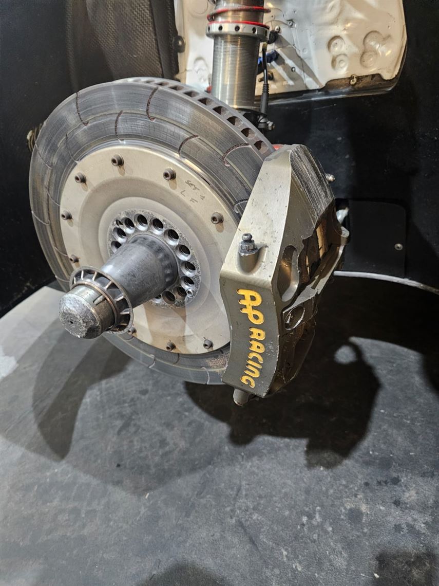 z4-bmw-gt3-2011-2012-ex-schubert