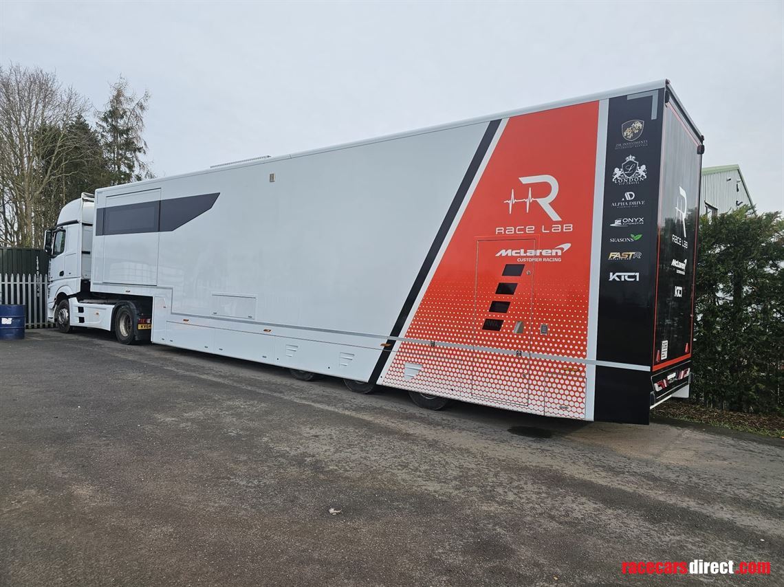 high-spec-2023-renegade-triple-slide-out-tran