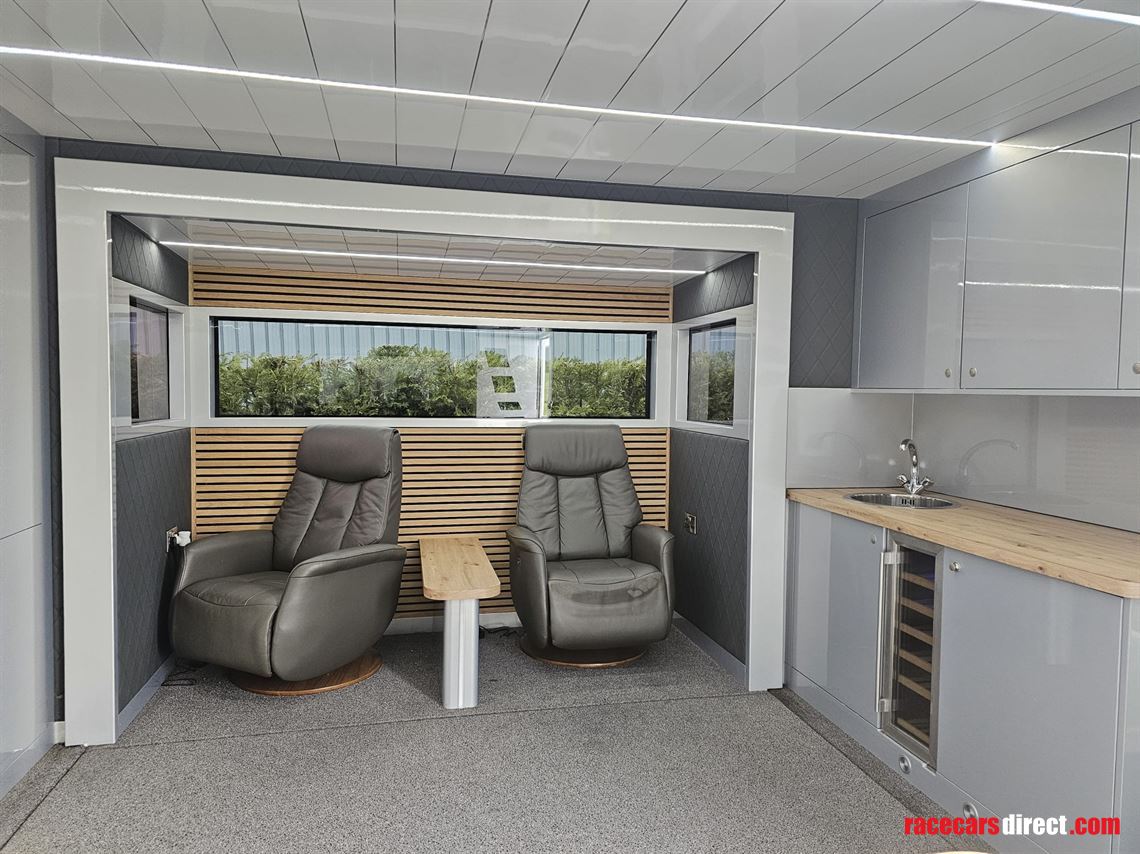 high-spec-2023-renegade-triple-slide-out-tran