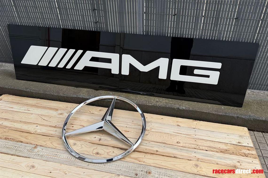 mercedes-amg-sign-set