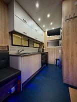 mercedes-axor-1825-race-truckmotorhome