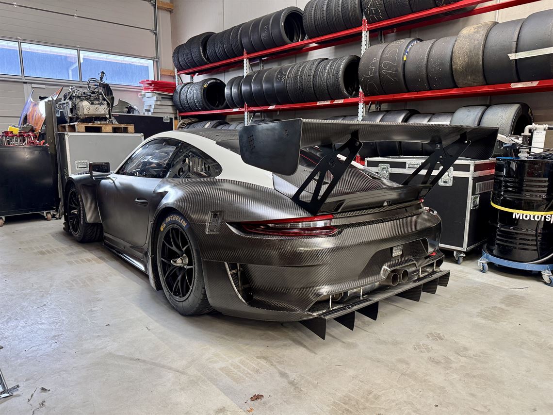 porsche-9912-gt3-r---brake-calipers