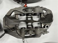 porsche-9912-gt3-r---brake-calipers