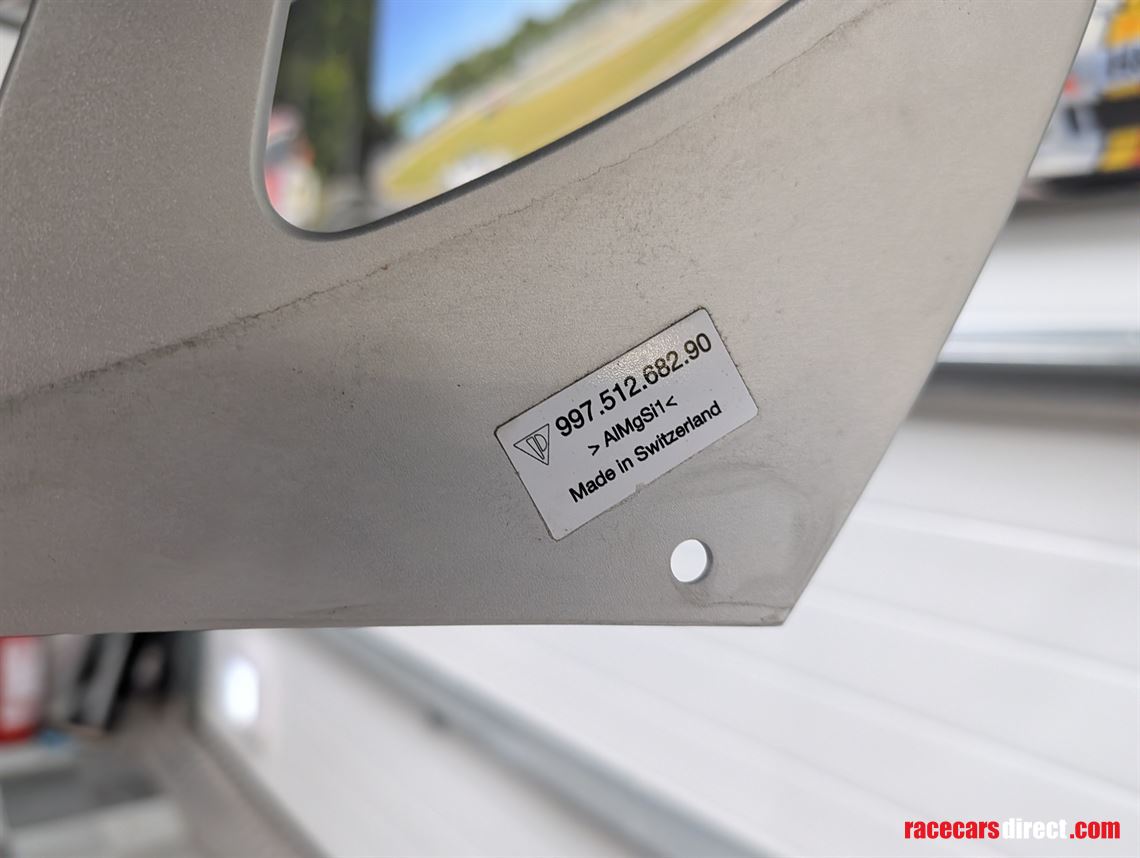 porsche-original-rs-wing