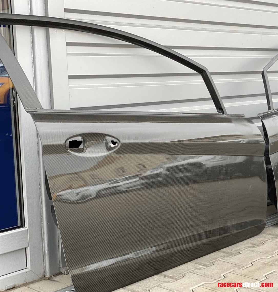 fiesta-carbon-doors-mirrors