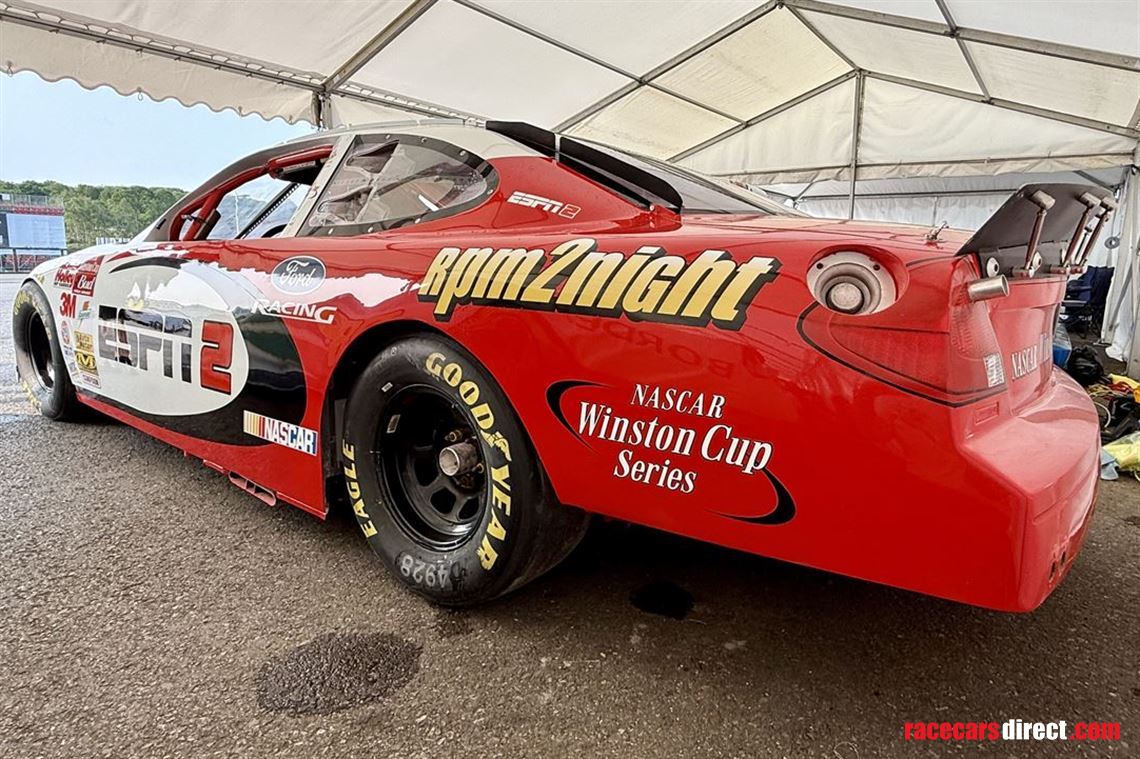 ford-taurus-nascar-cup-car-eligible-for-lots